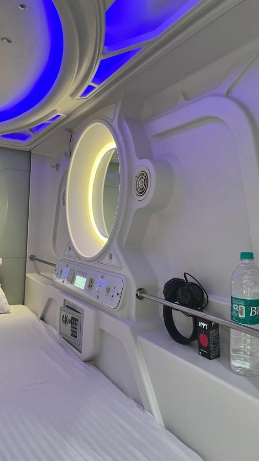 Astropods Hotel Mumbai Kültér fotó