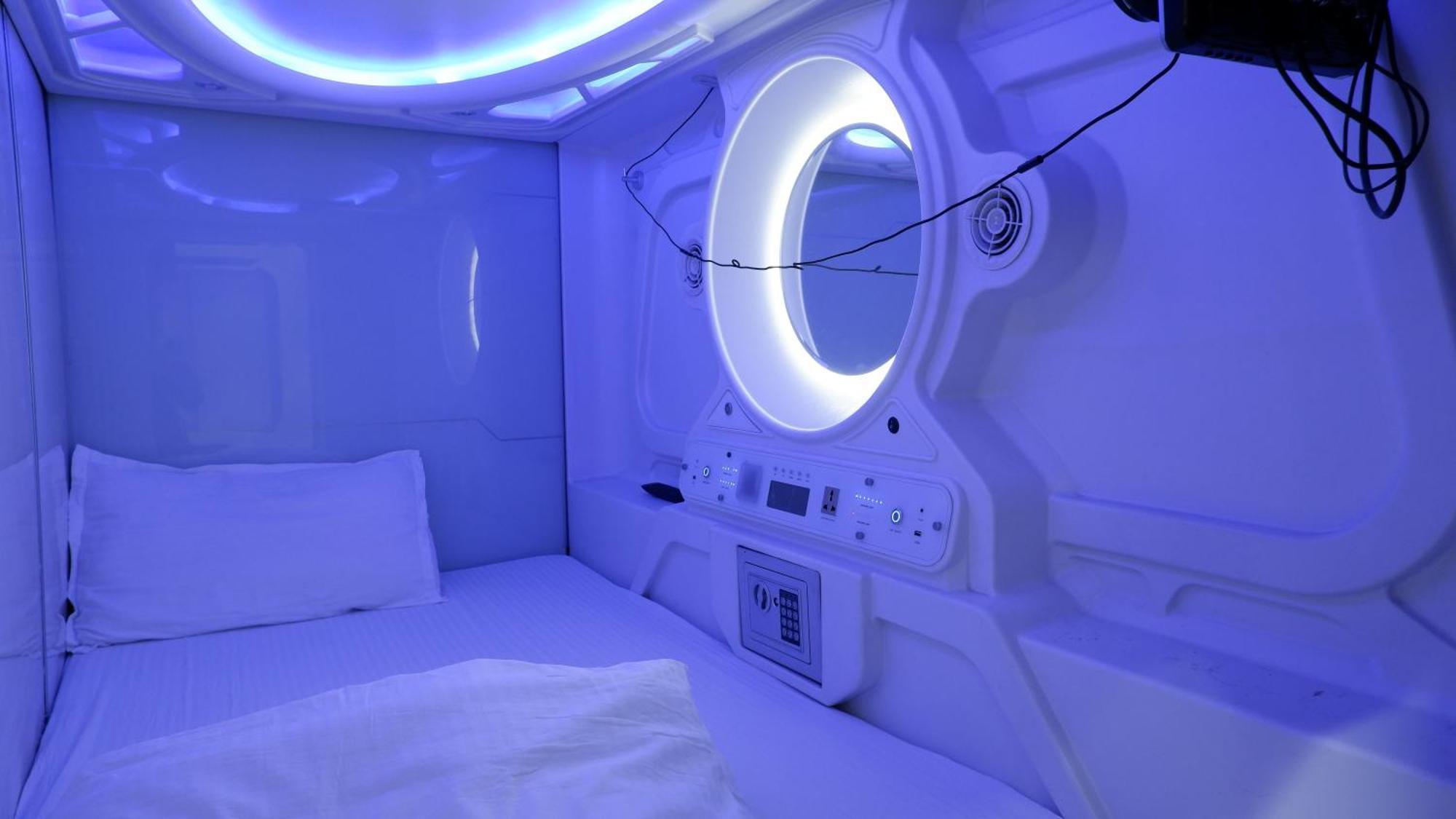 Astropods Hotel Mumbai Kültér fotó